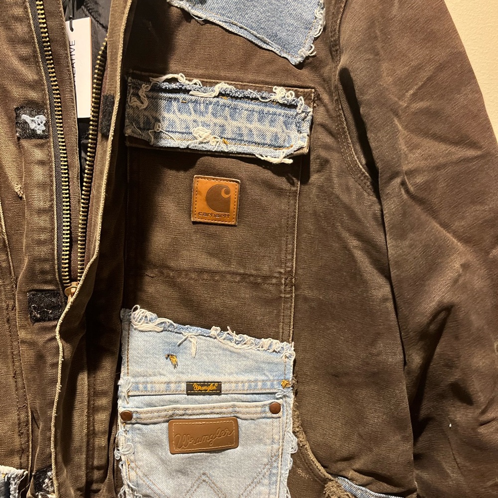 URBAN RENWAL CARHARTT Denim Patchwork Jacket - Picture 6 of 7